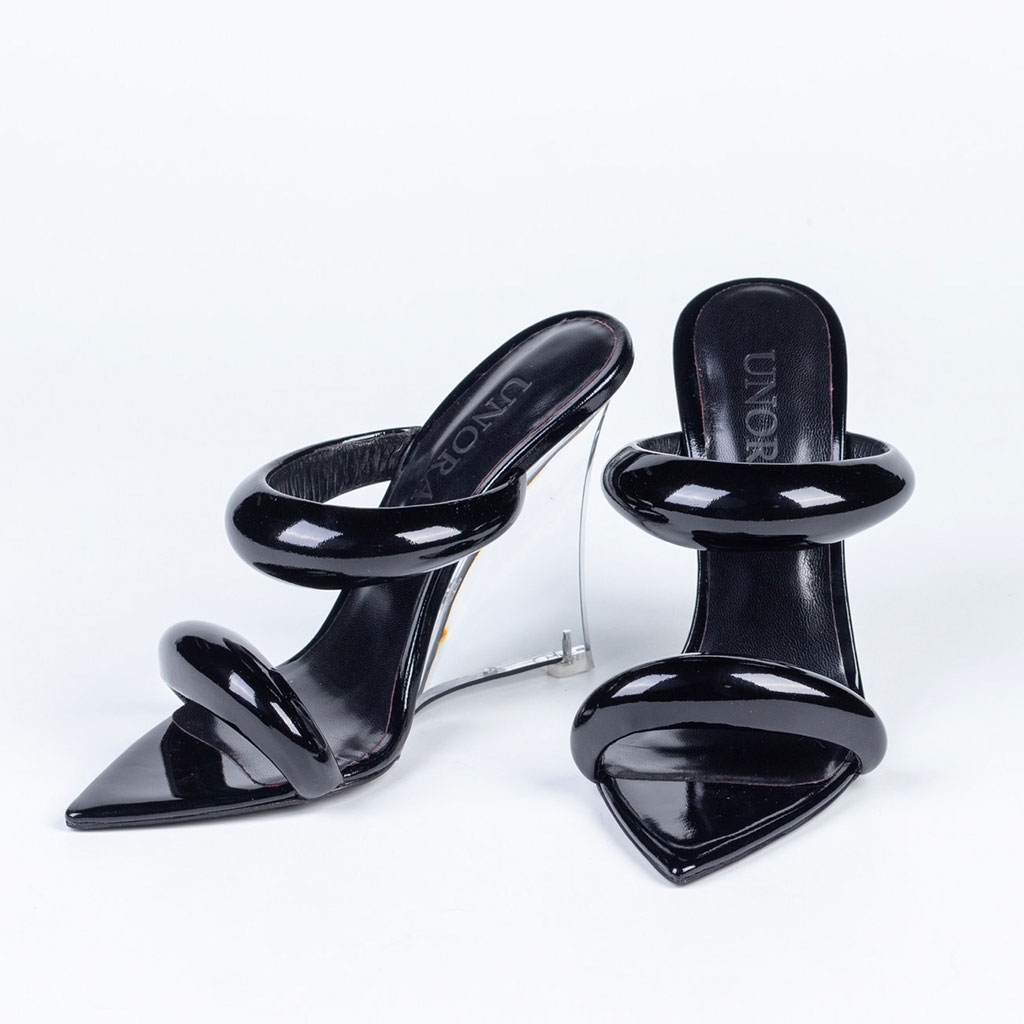 black-mules-voluminous-straps--transparent-heel-2.jpg