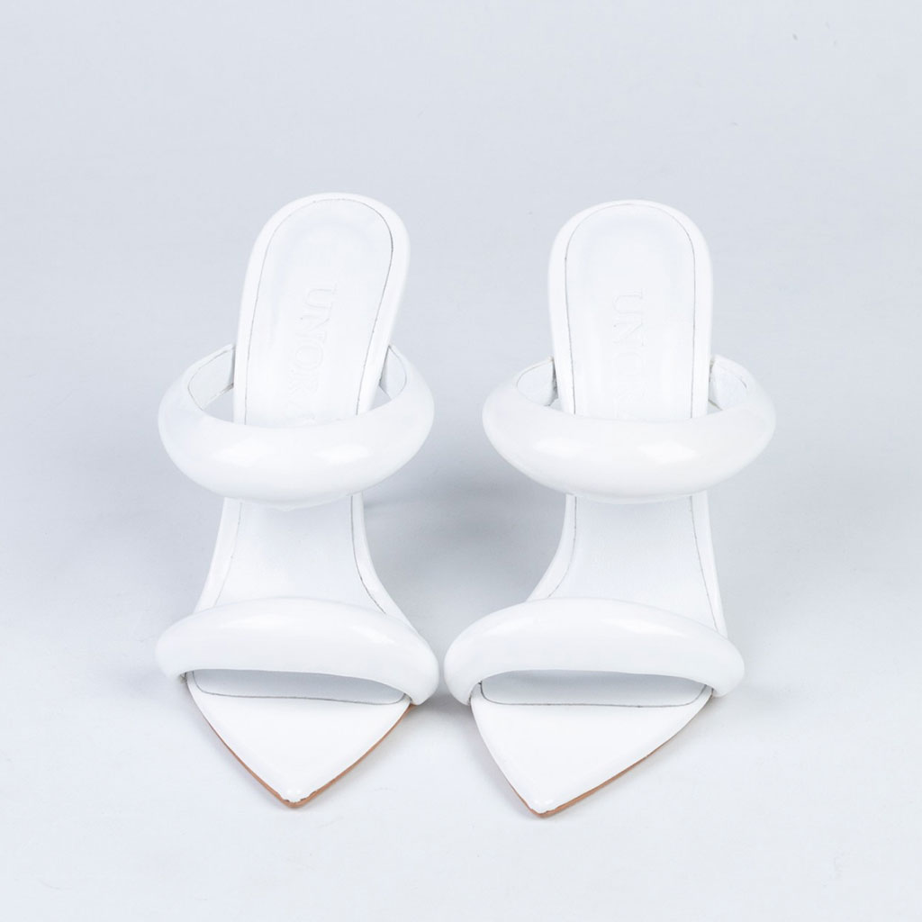 white-mules-voluminous-straps-transparent-heel-4.jpg